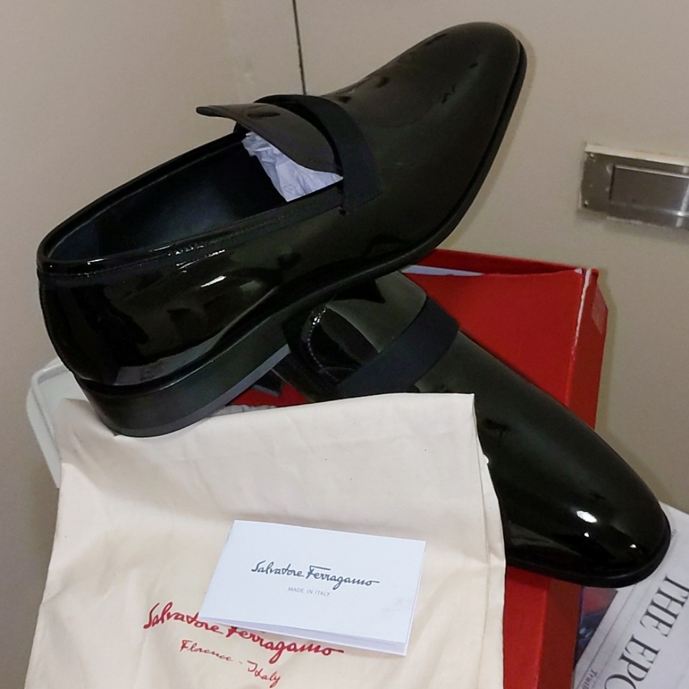 Black paten Ferragamo Men's mocassins - Picture 7 of 9